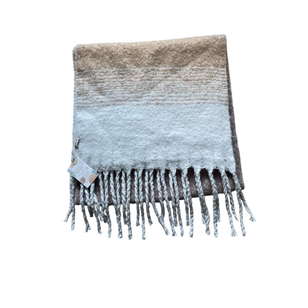 Soft and Fluffy ScarfWrap All you need is Love NWT